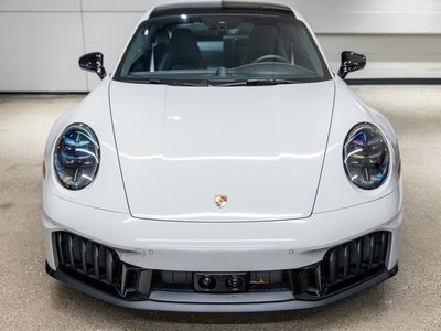 2025 Porsche 911 Carrera 4 GTS
