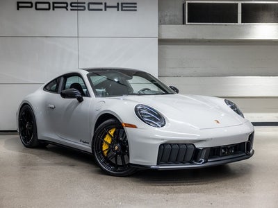 2025 Porsche 911 Carrera 4 GTS