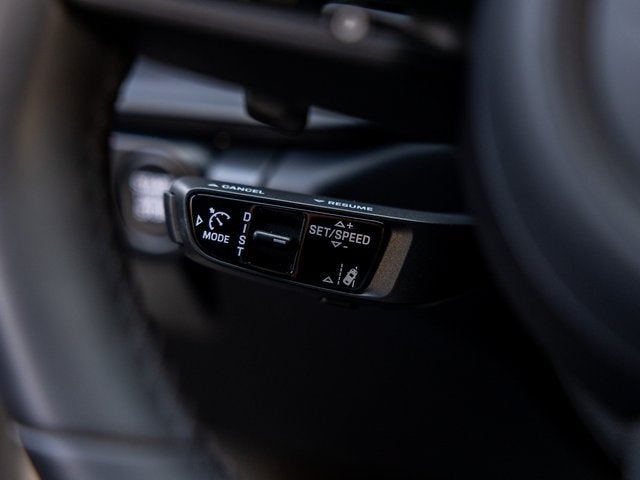2025 Porsche 911 Carrera 4 GTS