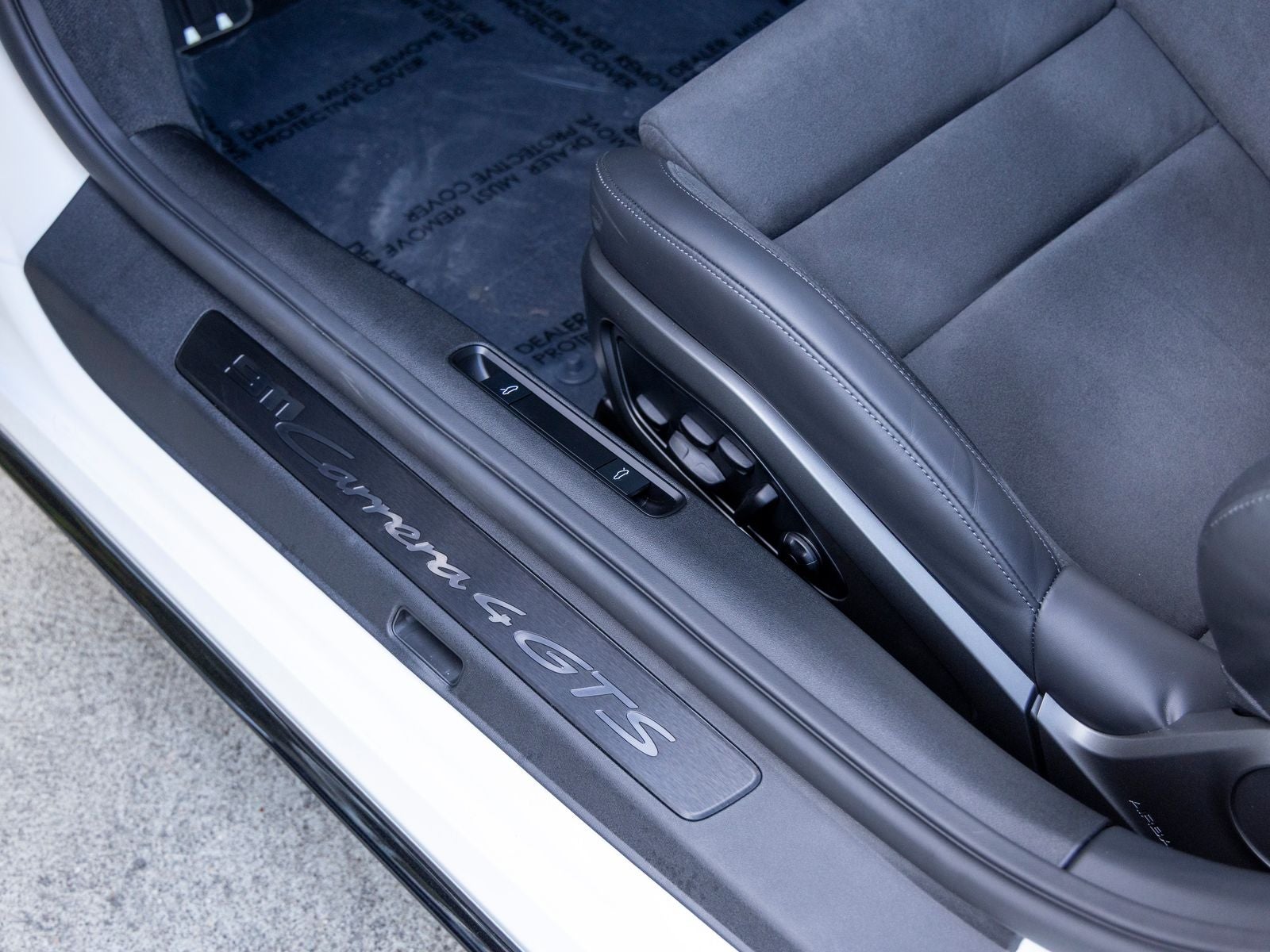 2025 Porsche 911 911 Carrera 4 GTS