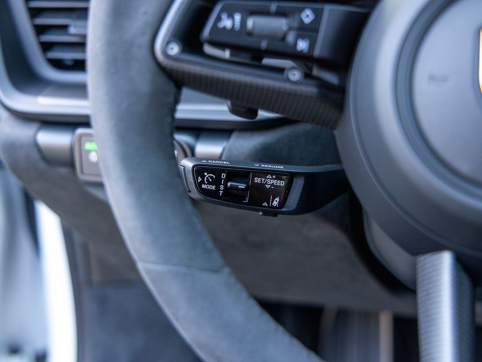 2025 Porsche 911 911 Carrera 4 GTS