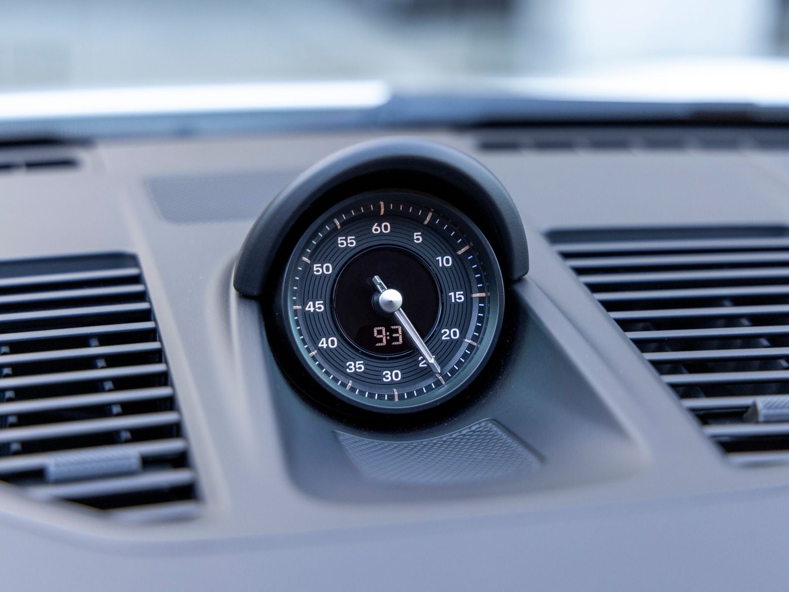 2025 Porsche 911 911 Carrera 4 GTS