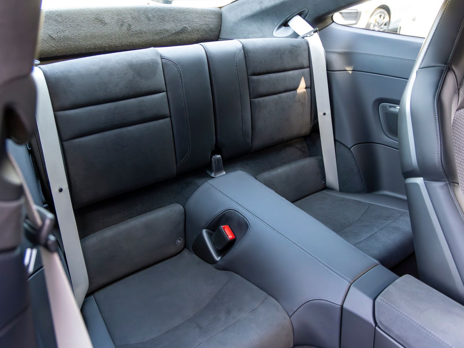 2025 Porsche 911 911 Carrera 4 GTS