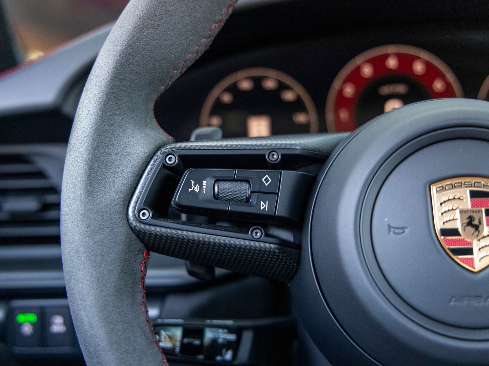 2025 Porsche 911 911 Carrera 4 GTS