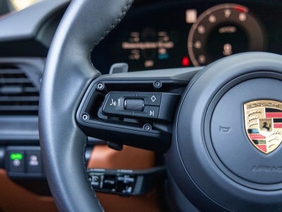 2025 Porsche 911 911 Carrera GTS