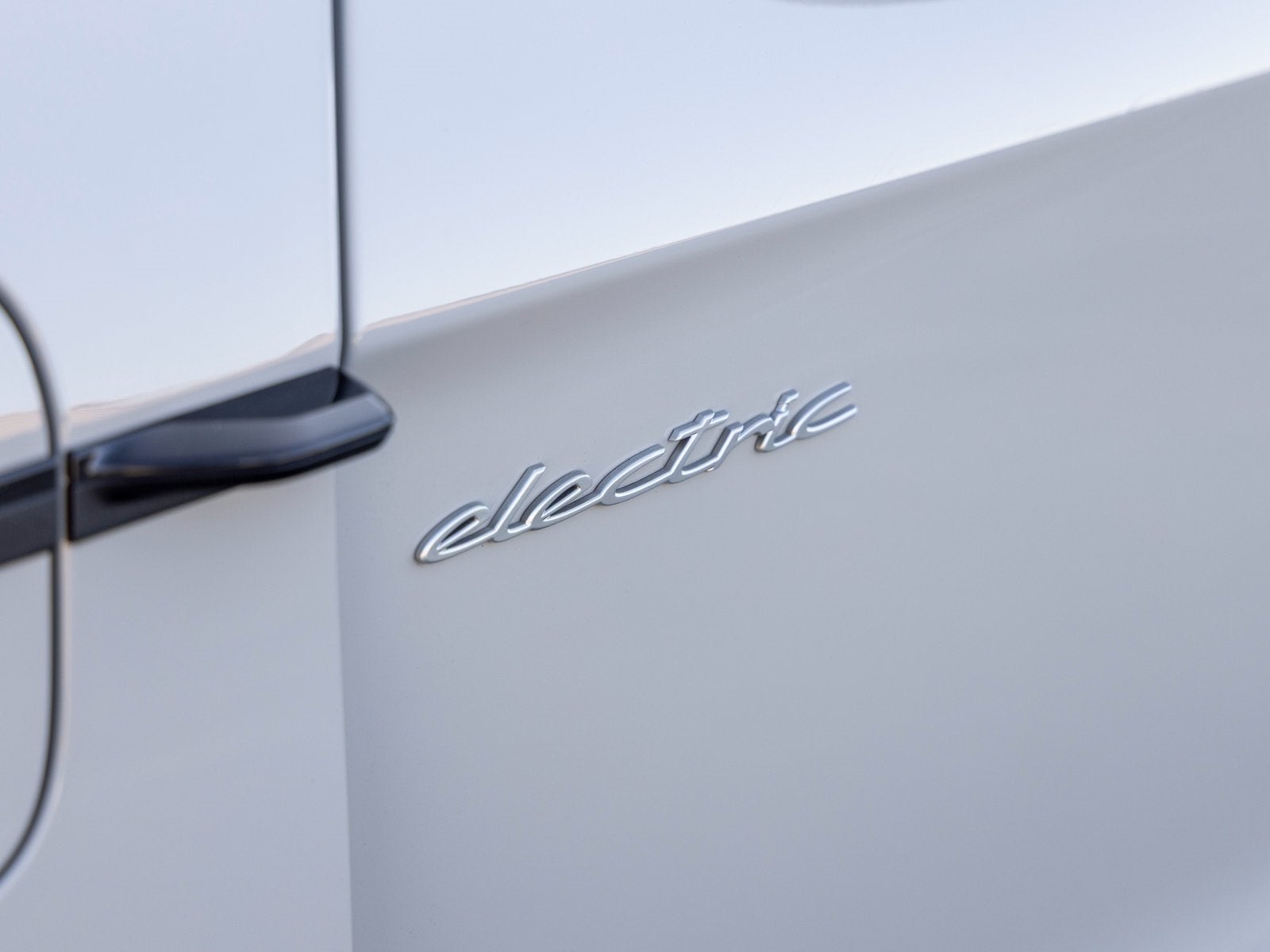 2025 Porsche Taycan 4S