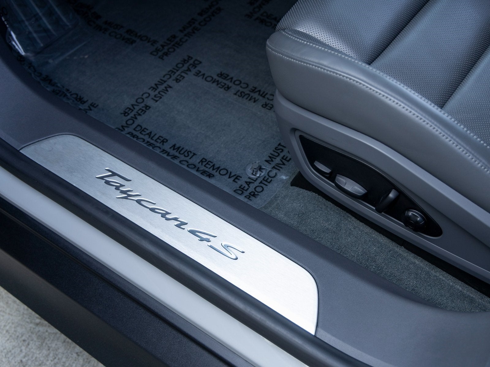 2025 Porsche Taycan 4S