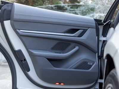 2025 Porsche Taycan 4S