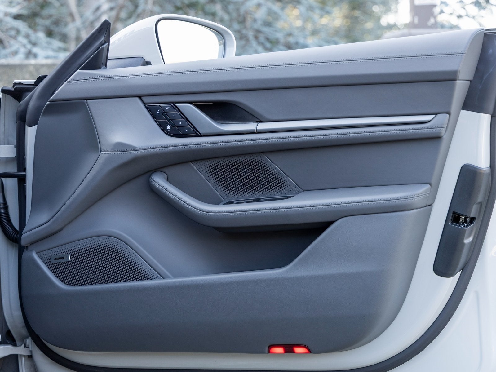 2025 Porsche Taycan 4S