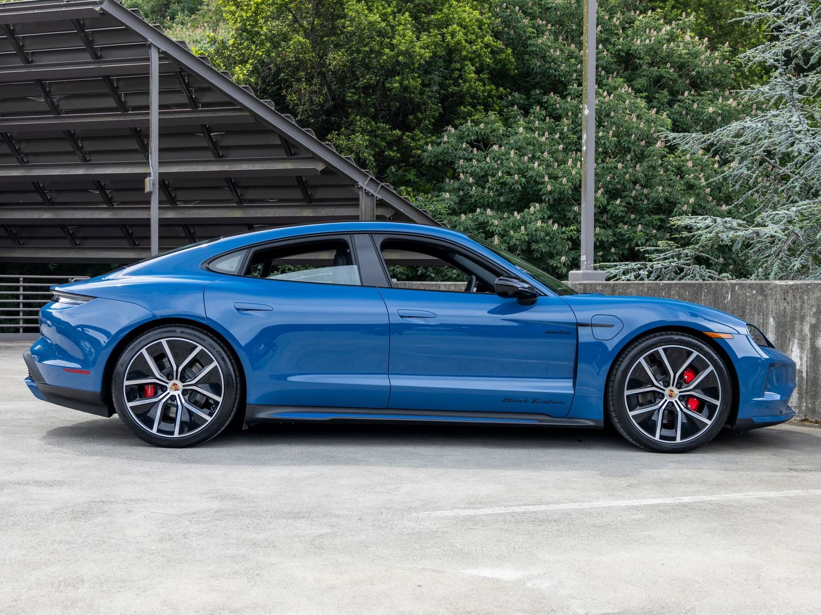 2026 Porsche Taycan 4S Black Edition