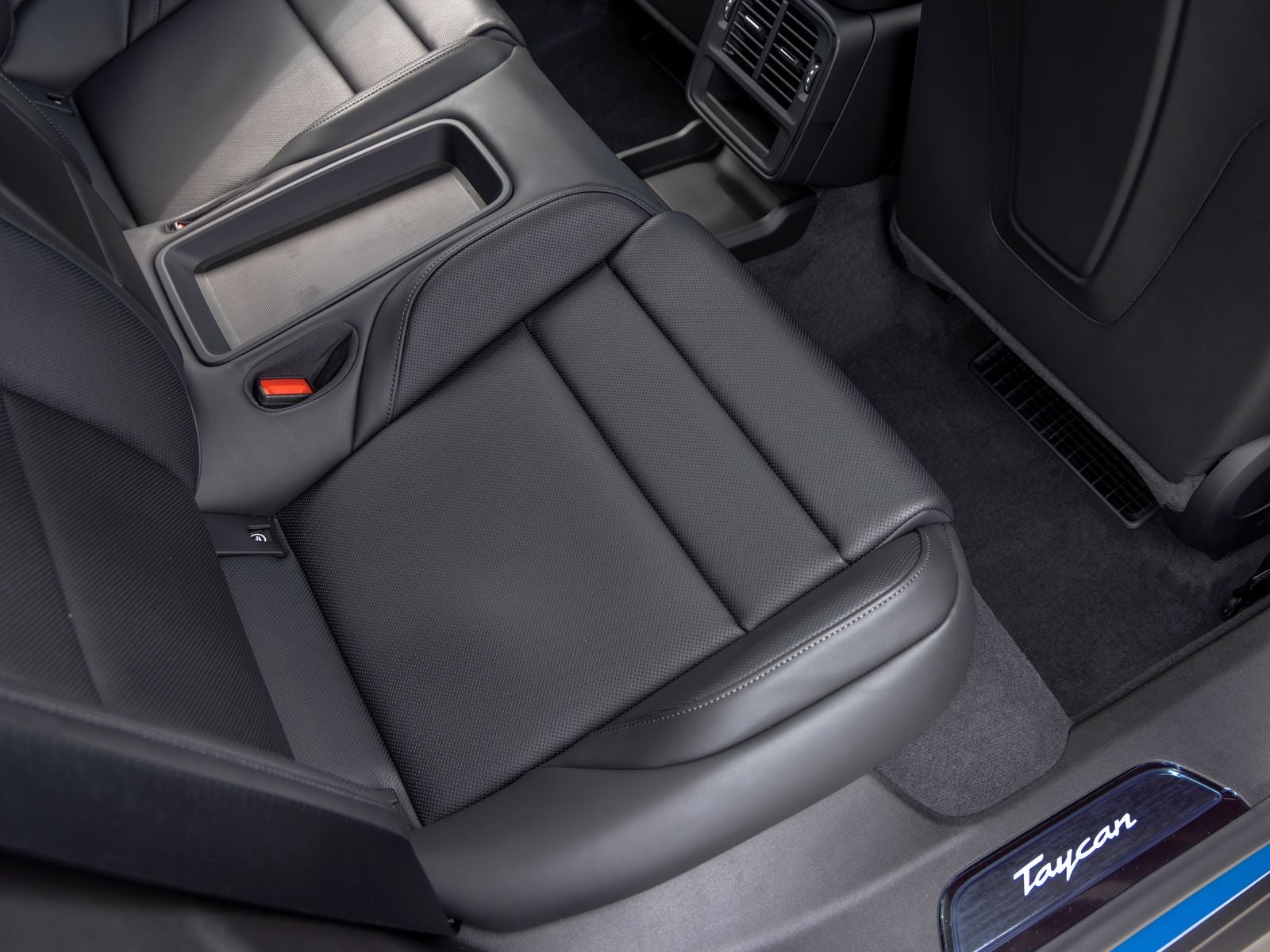 2026 Porsche Taycan 4S Black Edition