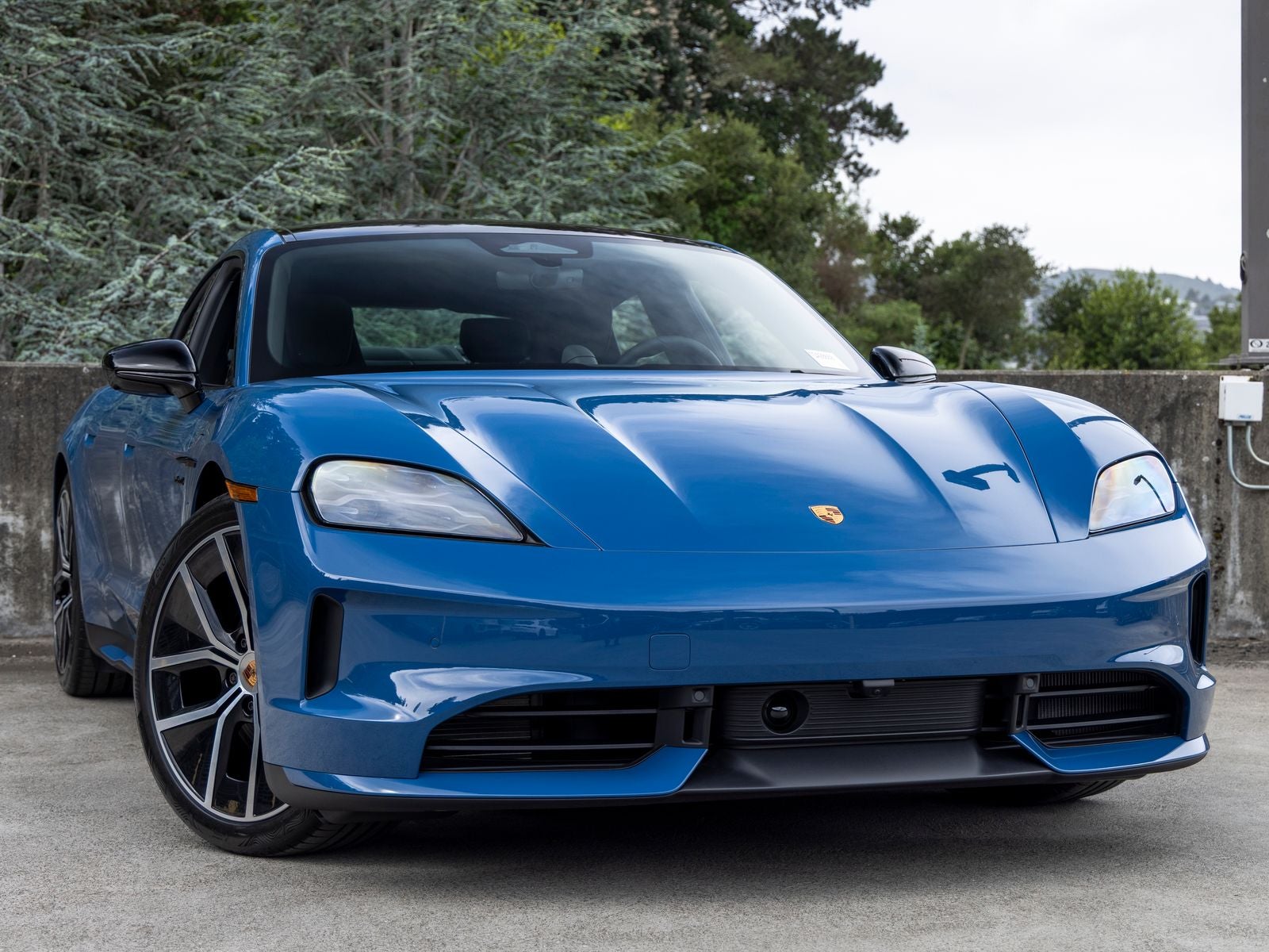 2026 Porsche Taycan 4S Black Edition