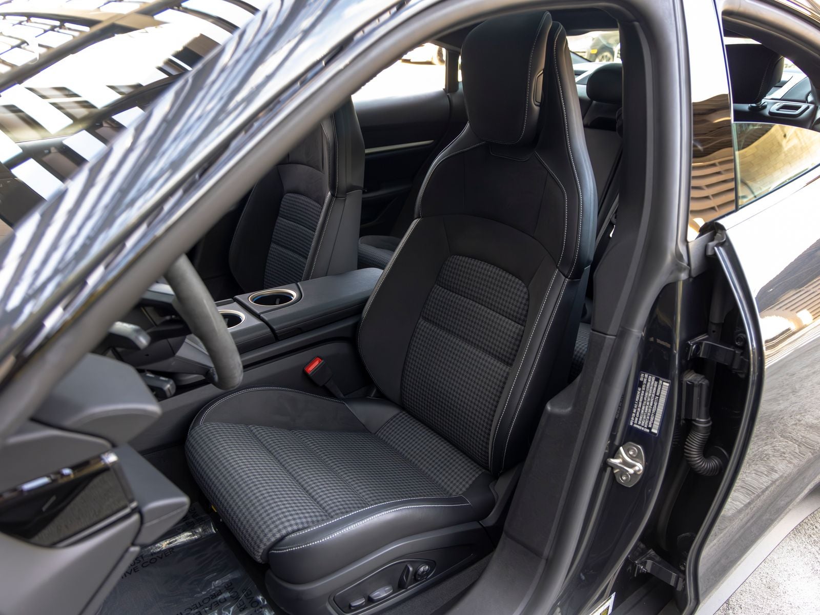 2025 Porsche Taycan Taycan 4S