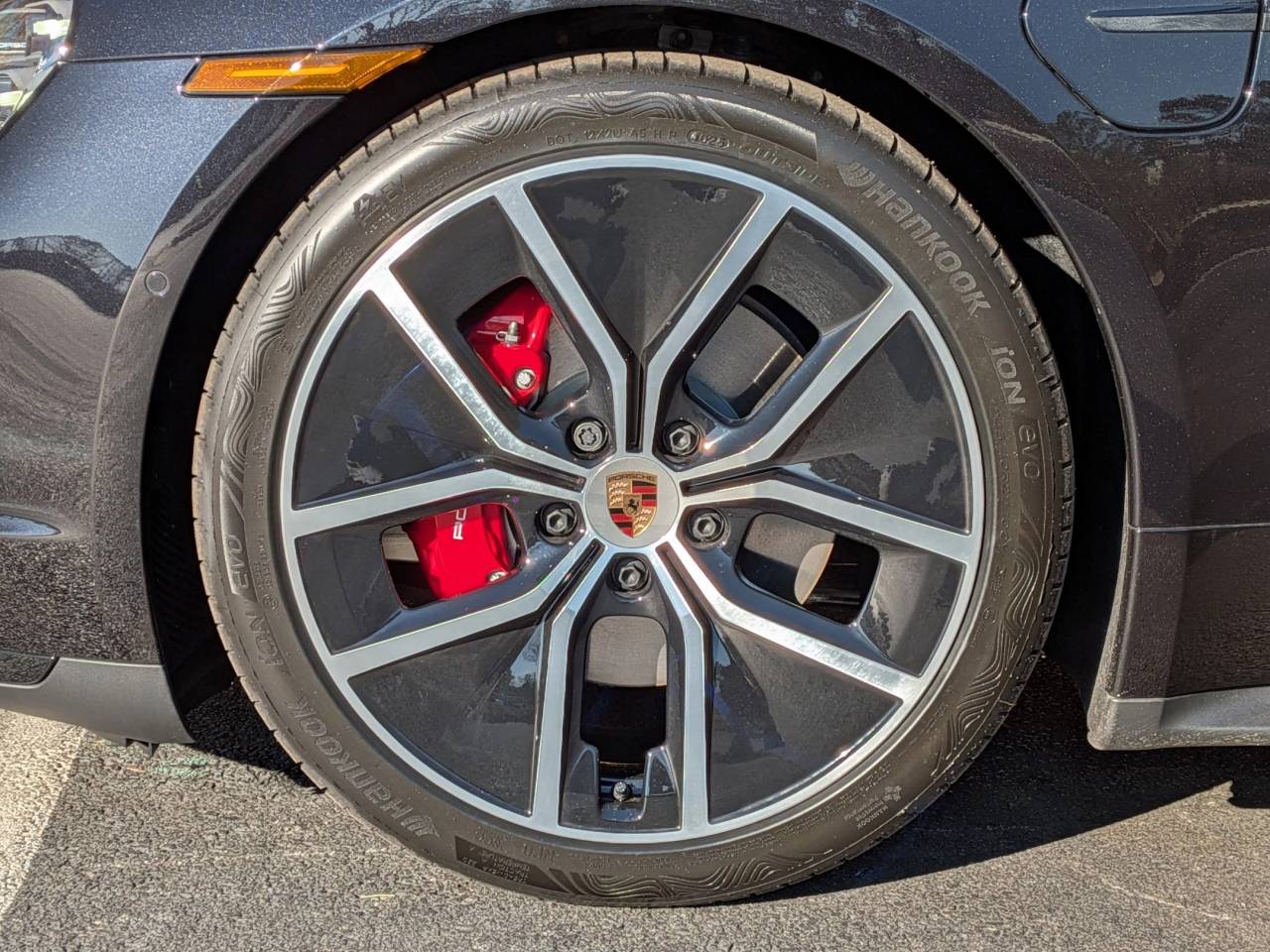 2026 Porsche Taycan Taycan 4S Black Edition
