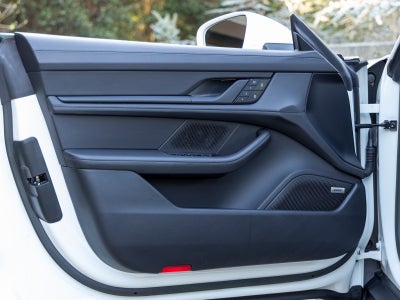 2023 Porsche Taycan Taycan Turbo (MY23)