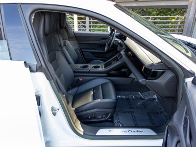 2023 Porsche Taycan Taycan Turbo (MY23)