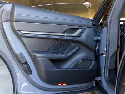 2025 Porsche Taycan Taycan Turbo S