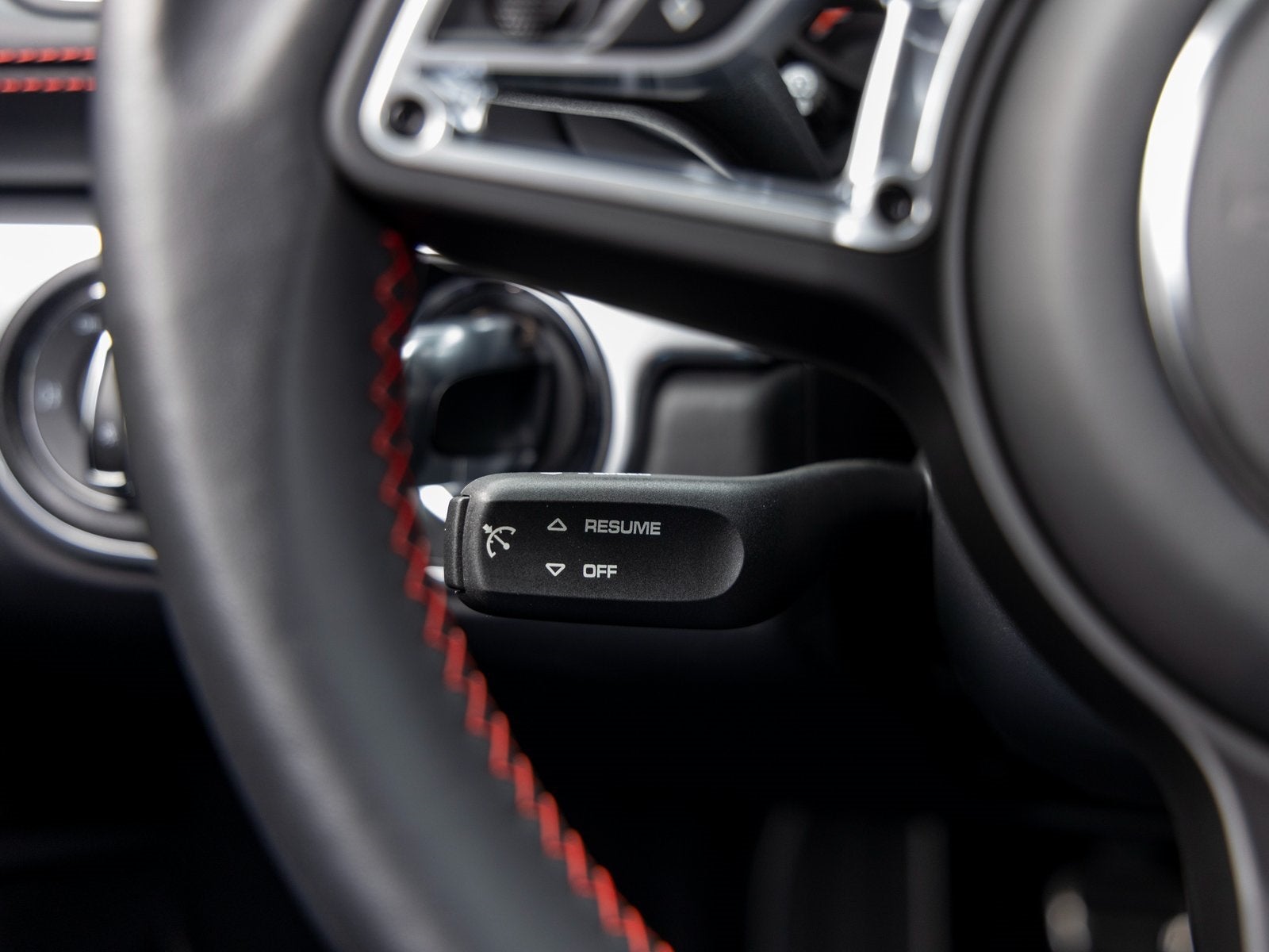 2025 Porsche 718 Cayman GTS