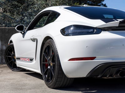 2025 Porsche 718 Cayman GTS 4.0