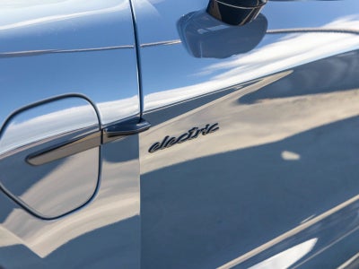 2025 Porsche Taycan Taycan GTS