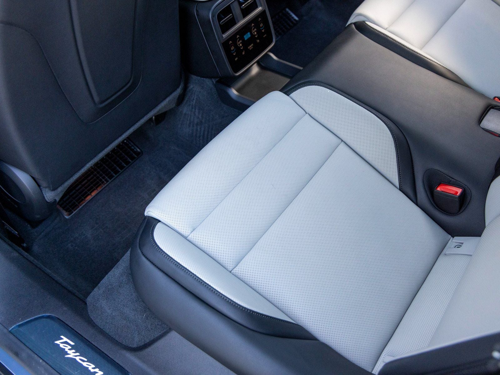 2025 Porsche Taycan Taycan GTS