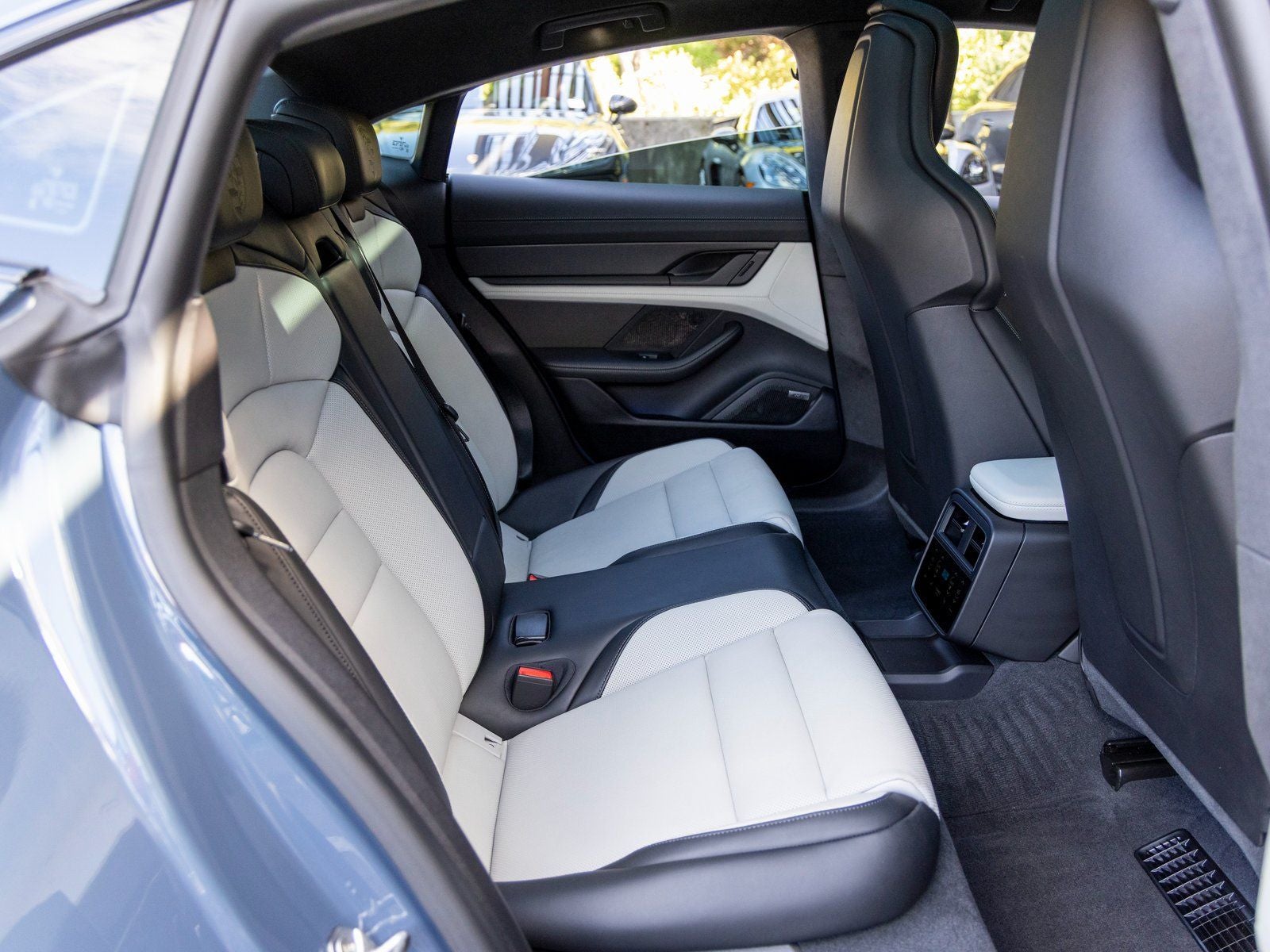 2025 Porsche Taycan Taycan GTS