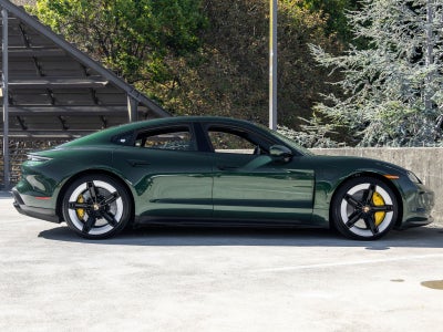 2025 Porsche Taycan Taycan GTS