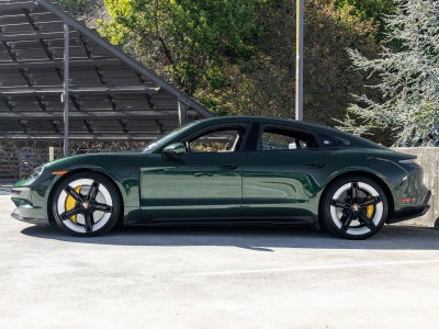 2025 Porsche Taycan Taycan GTS