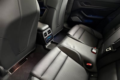 2025 Porsche Taycan Taycan GTS