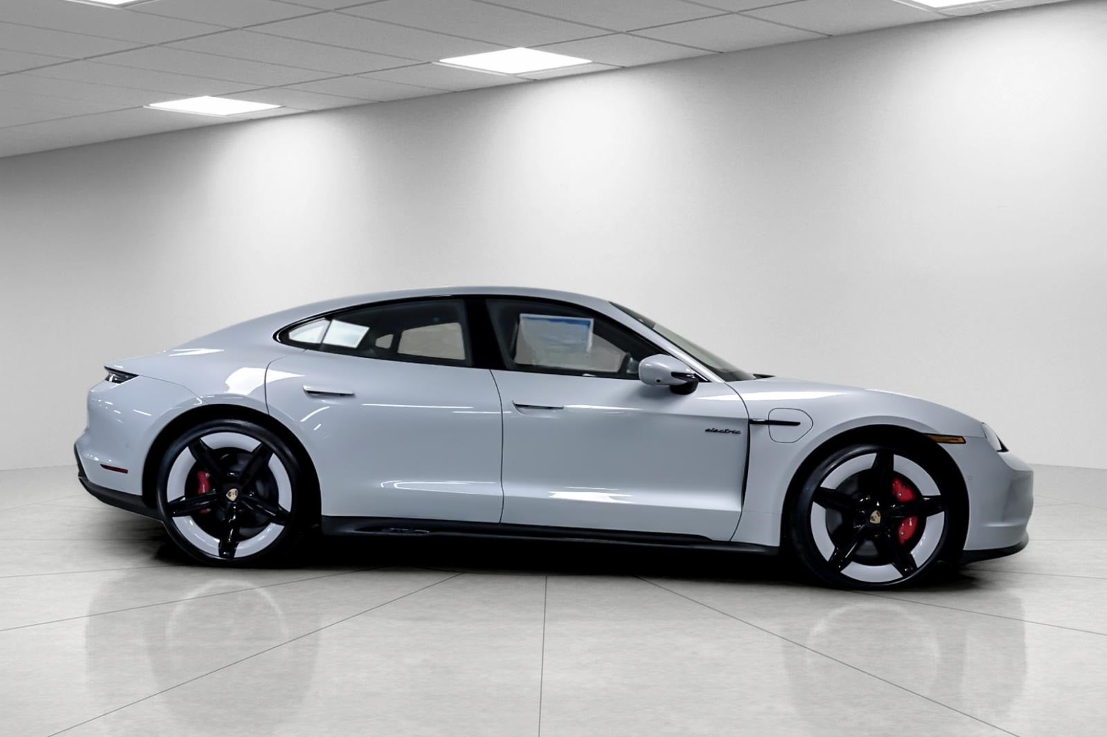 2025 Porsche Taycan Taycan GTS