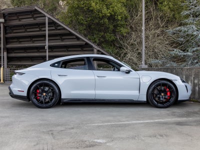 2024 Porsche Taycan Taycan GTS (MY24)