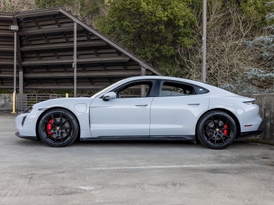 2024 Porsche Taycan Taycan GTS (MY24)
