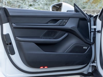 2024 Porsche Taycan Taycan GTS (MY24)