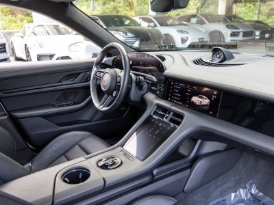 2024 Porsche Taycan GTS