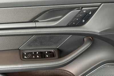 2025 Porsche Taycan Taycan GTS