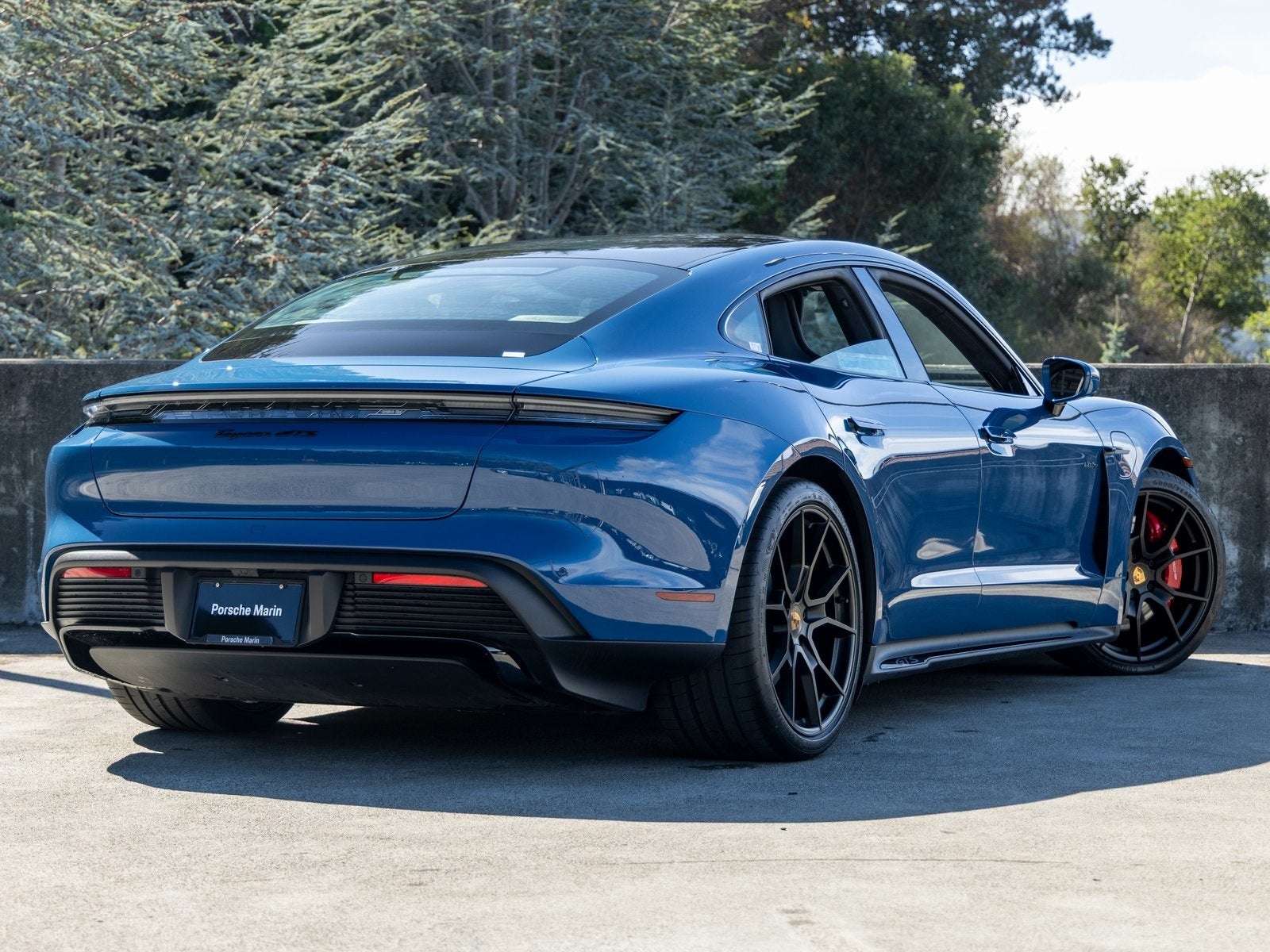 2025 Porsche Taycan Taycan GTS