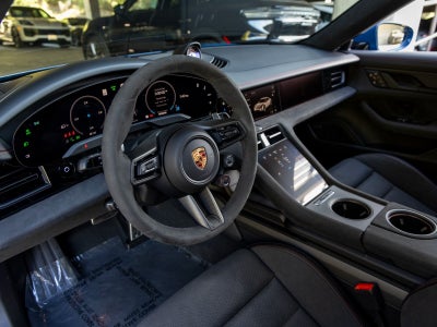 2025 Porsche Taycan Taycan GTS