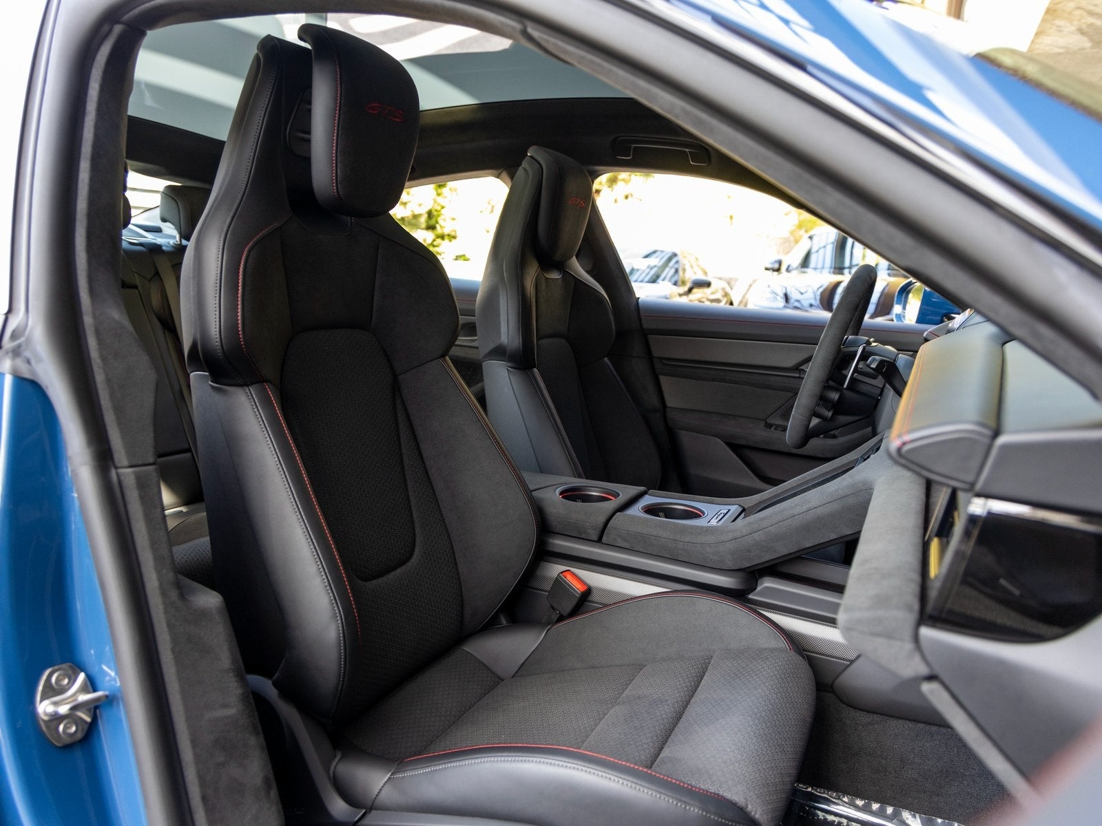 2025 Porsche Taycan Taycan GTS