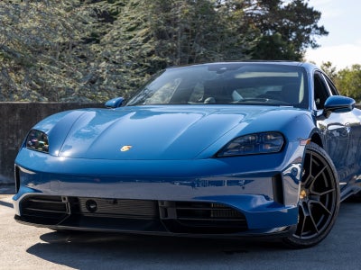 2025 Porsche Taycan Taycan GTS