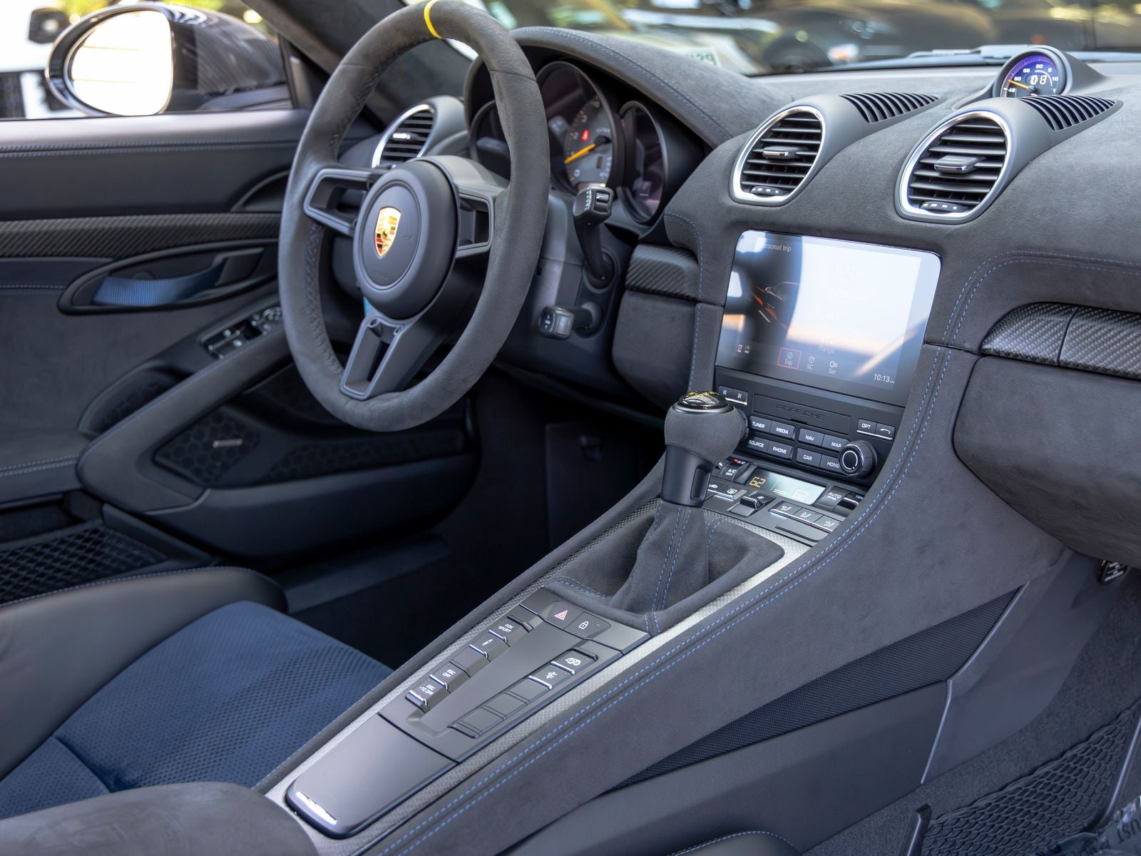 2025 Porsche 718 Cayman GT4 RS
