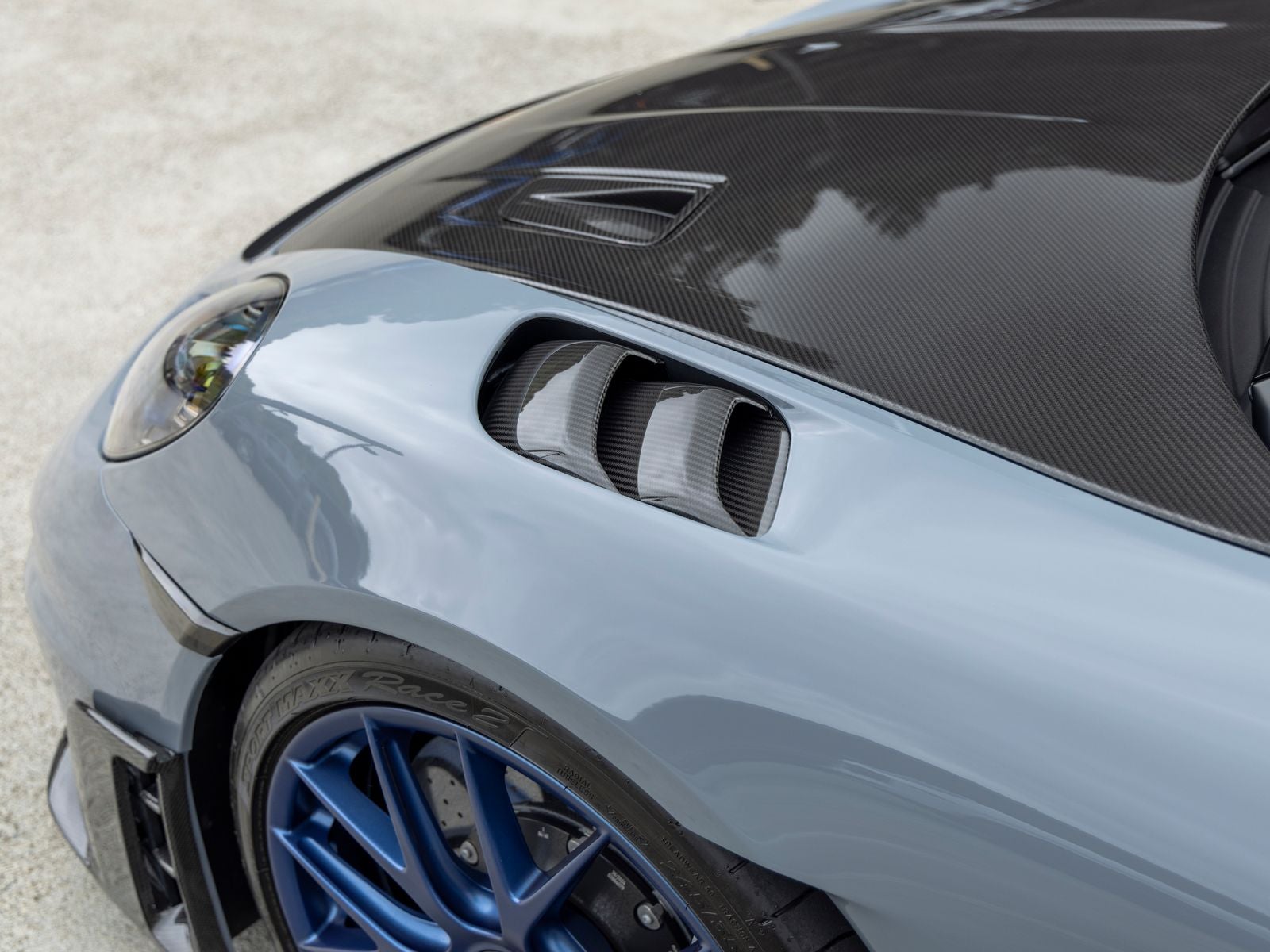 2025 Porsche 718 Cayman GT4 RS
