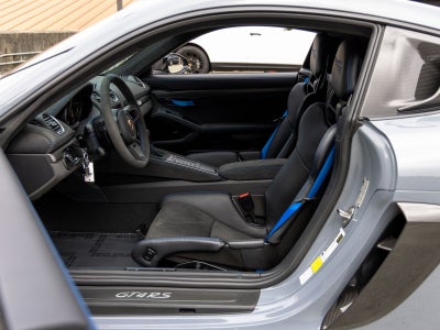 2025 Porsche 718 Cayman GT4 RS
