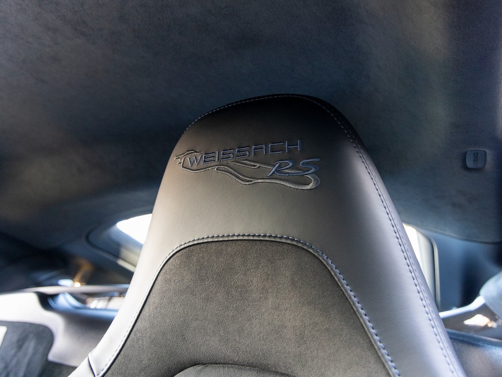 2025 Porsche 718 718 Cayman GT4 RS