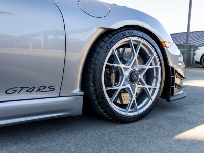 2025 Porsche 718 718 Cayman GT4 RS