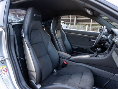 2025 Porsche 718 718 Cayman GT4 RS