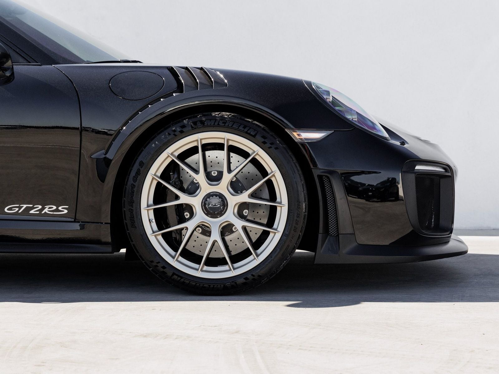 2018 Porsche 911 GT2 RS