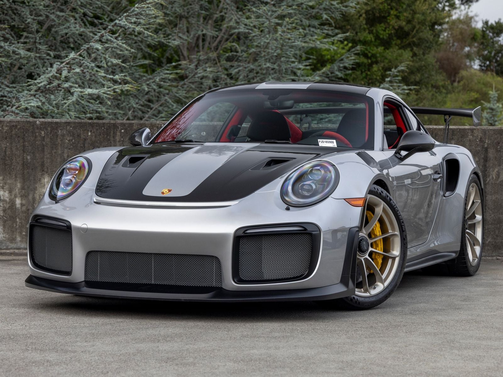 2018 Porsche 911 GT2 RS's photo