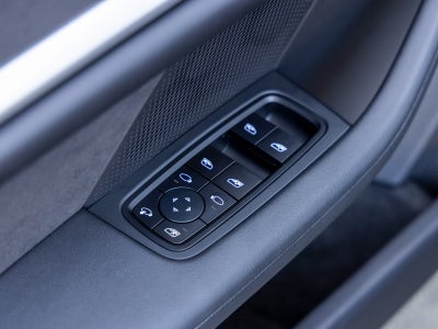 2025 Porsche Taycan Taycan Turbo GT with Weissach Package