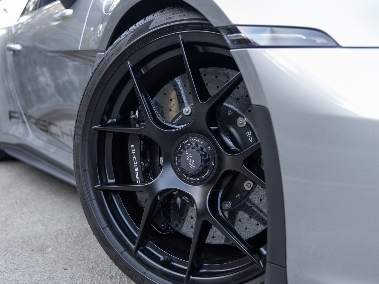 2024 Porsche 911 911 S/T