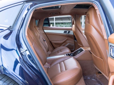 2022 Porsche Panamera GTS